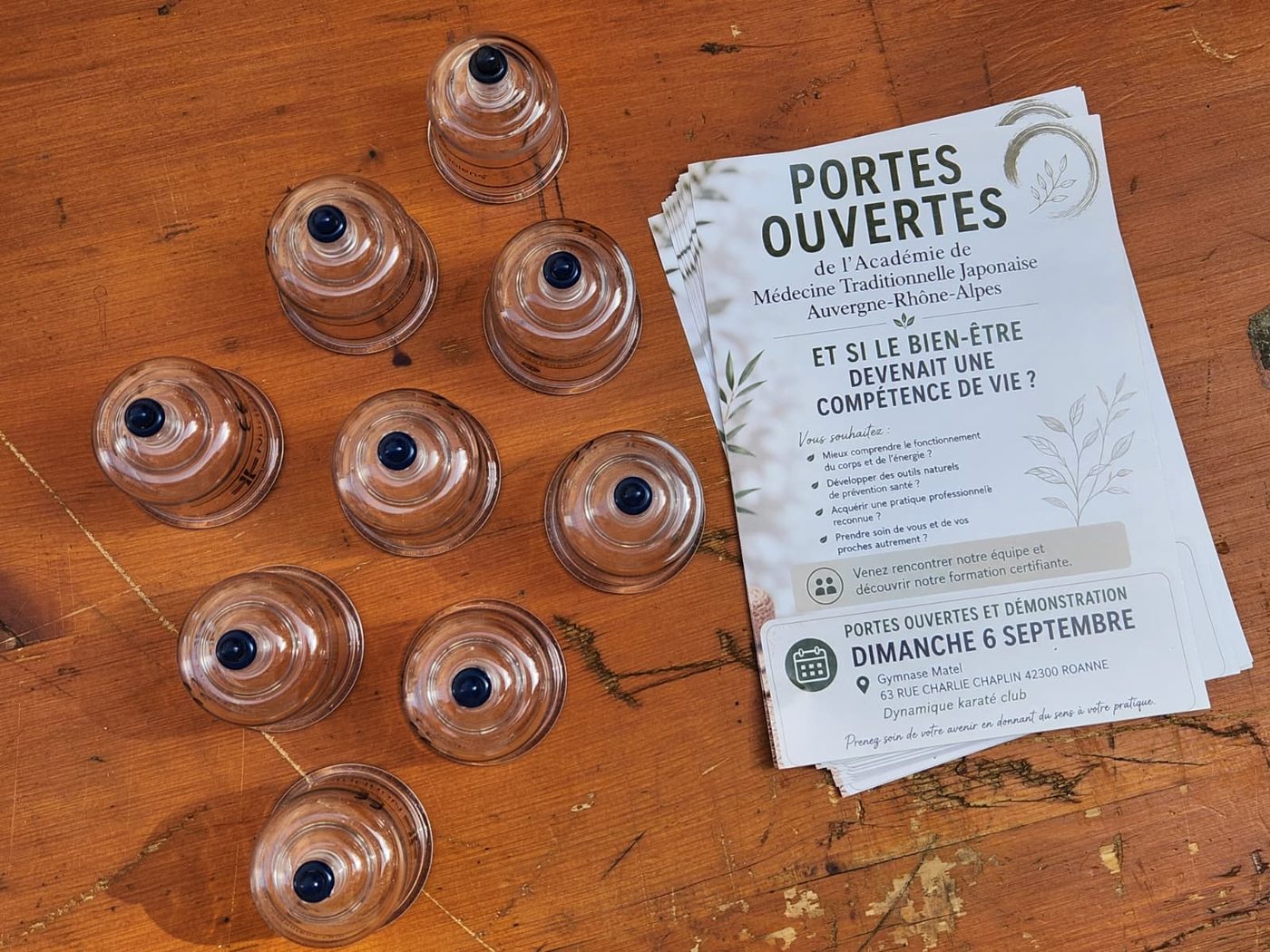 Ventouses et flyers des portes ouvertes de l'Académie MTJ AURA